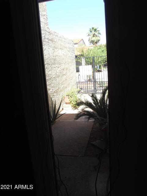 13 E Loma Ln, Phoenix, AZ 85020 photo 36