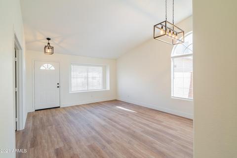 231 E Jasper Ct, Gilbert, AZ 85296 photo 2