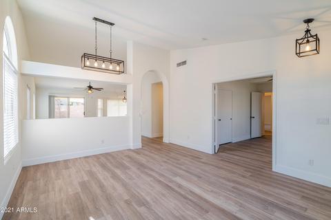 231 E Jasper Ct, Gilbert, AZ 85296 photo 3