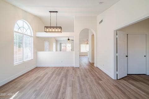 231 E Jasper Ct, Gilbert, AZ 85296 photo 4