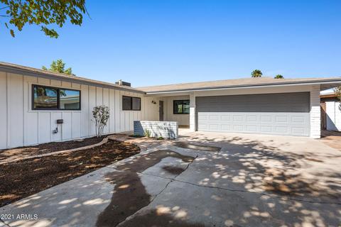 2832 E Paradise Dr, Phoenix, AZ 85028 photo 2