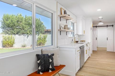 2832 E Paradise Dr, Phoenix, AZ 85028 photo 15
