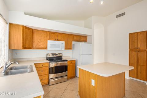 9520 E Plana Ave, Mesa, AZ 85212 photo 3