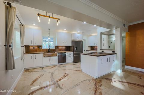 3540 E Piccadilly Rd, Phoenix, AZ 85018 photo 10