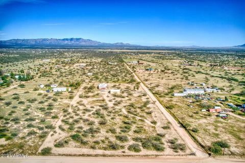 8831 E Quail Call Ln, Hereford, AZ 85615 photo 10