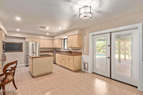 4553 E Palomino Rd, Phoenix, AZ 85018 photo 14