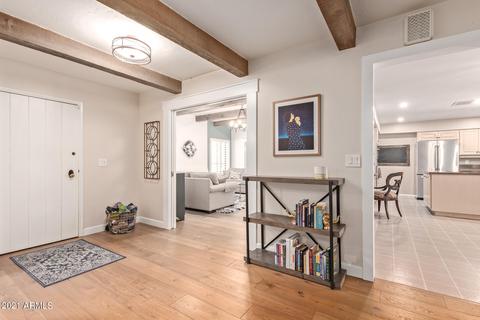 4553 E Palomino Rd, Phoenix, AZ 85018 photo 8