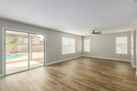 4433 E Rock Wren Rd, Phoenix, AZ 85044 photo 9
