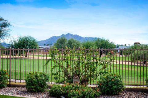 3953 E Meadowview Dr, Gilbert, AZ 85298 photo 2