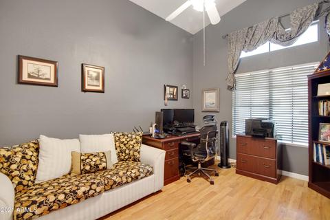 1032 S Lagoon Dr, Gilbert, AZ 85233 photo 13