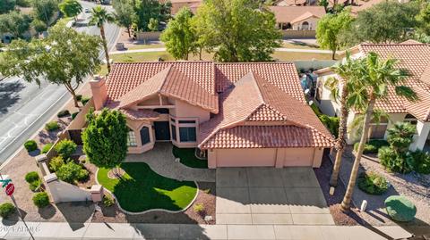 1032 S Lagoon Dr, Gilbert, AZ 85233 photo 5