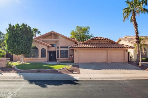 1032 S Lagoon Dr, Gilbert, AZ 85233 photo 1