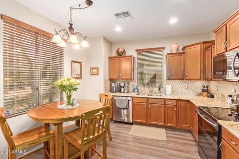 2539 S Penrose Dr, Gilbert, AZ 85295 photo 9