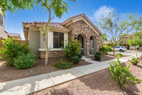 2539 S Penrose Dr, Gilbert, AZ 85295 photo 2