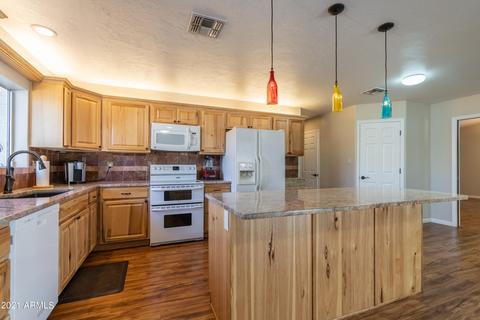 2106 S Ash Cir, Mesa, AZ 85202 photo 4