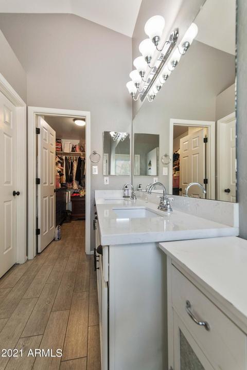 488 E Cantebria Dr, Gilbert, AZ 85296 photo 23