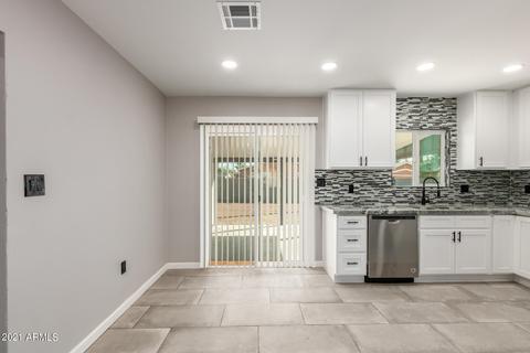 3613 E Palm Ln, Phoenix, AZ 85008 photo 8