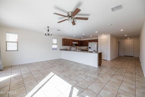 3901 E Constitution Dr, Gilbert, AZ 85296 photo 5