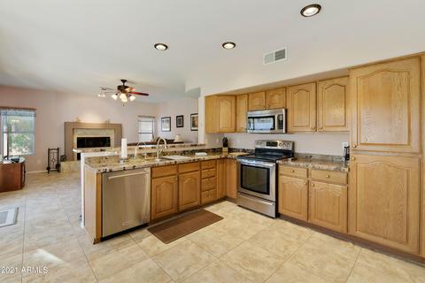 2313 E Indigo Bay Dr, Gilbert, AZ 85234 photo 8