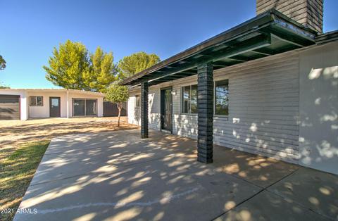 1067 E Apache St, Globe, AZ 85501 photo 2