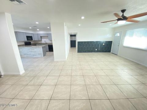 7920 W Mitchell Dr, Phoenix, AZ 85033 photo 4