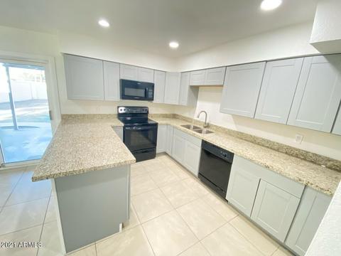 7920 W Mitchell Dr, Phoenix, AZ 85033 photo 12
