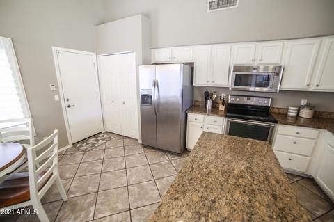 207 N Tiago Dr, Gilbert, AZ 85233 photo 17