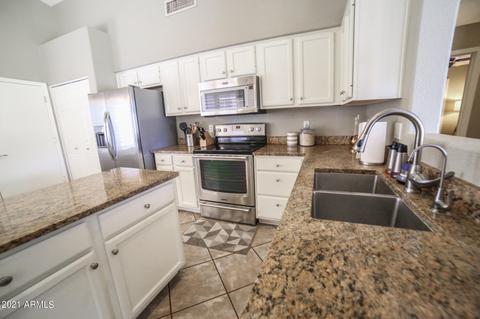 207 N Tiago Dr, Gilbert, AZ 85233 photo 14
