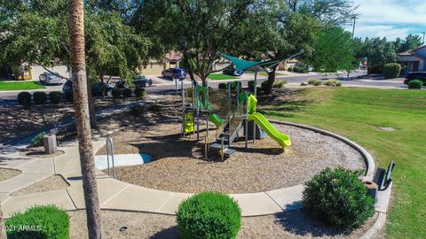 207 N Tiago Dr, Gilbert, AZ 85233 photo 38