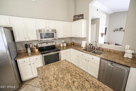 207 N Tiago Dr, Gilbert, AZ 85233 photo 11