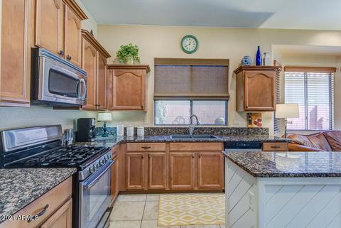 1077 Elgin St, Gilbert, AZ 85295 photo 9