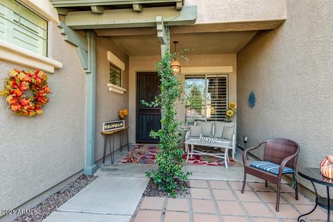 1077 Elgin St, Gilbert, AZ 85295 photo 3