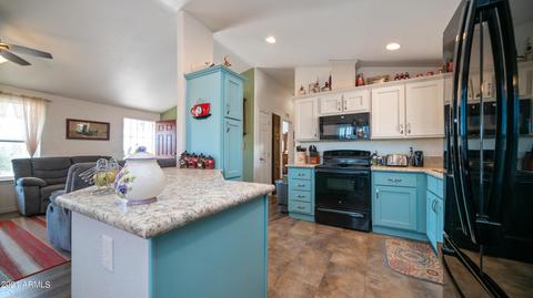 920 E 2nd Ave, Apache Junction, AZ 85119 photo 5