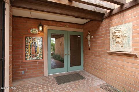 6033 E Carnation Cir, Phoenix, AZ 85018 photo 4