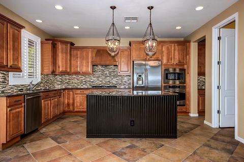 3917 E Half Hitch Pl, Phoenix, AZ 85050 photo 27