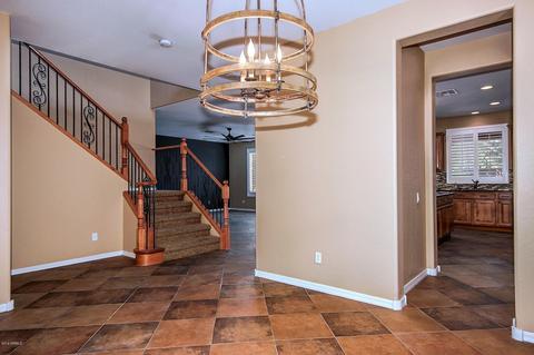 3917 E Half Hitch Pl, Phoenix, AZ 85050 photo 11