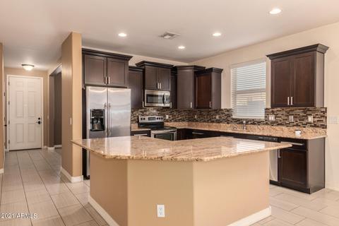 2811 E Sunset Hills Dr, Phoenix, AZ 85050 photo 5