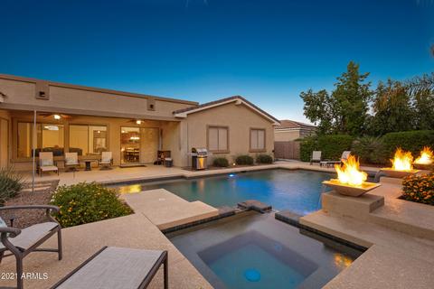 607 Elgin St, Gilbert, AZ 85295 photo 2
