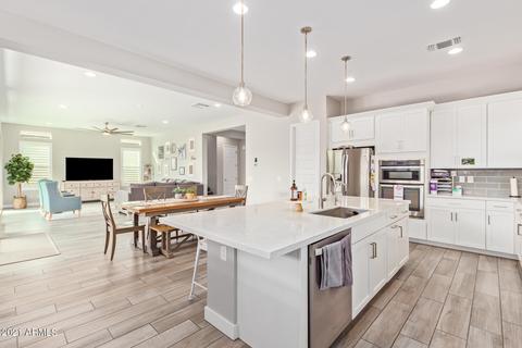 2895 E Arabian Dr, Gilbert, AZ 85296 photo 17