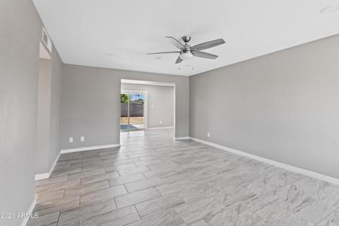 3301 N 64th Dr, Phoenix, AZ 85033 photo 4