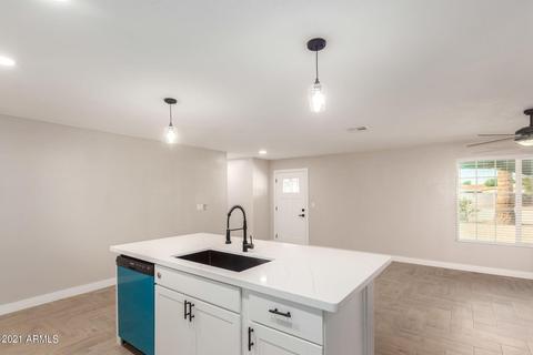 3041 N 39th Dr, Phoenix, AZ 85019 photo 7