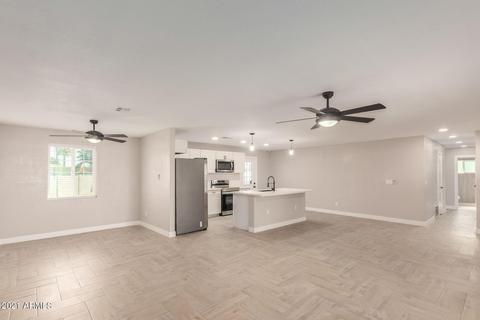 3041 N 39th Dr, Phoenix, AZ 85019 photo 5