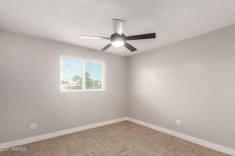 3041 N 39th Dr, Phoenix, AZ 85019 photo 11
