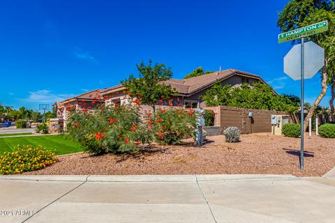 674 E Hampton Ct, Gilbert, AZ 85295 photo 4