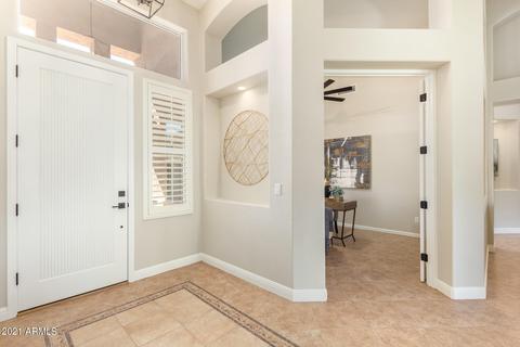 674 E Hampton Ct, Gilbert, AZ 85295 photo 7