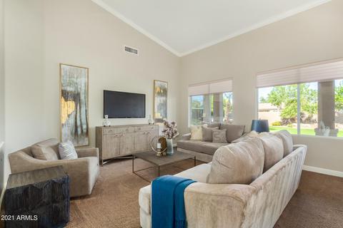 674 E Hampton Ct, Gilbert, AZ 85295 photo 9