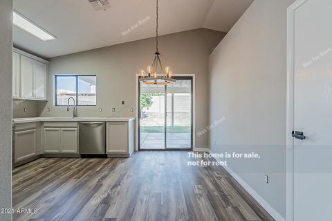 2116 E Robin Ln, Phoenix, AZ 85024 photo 9
