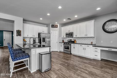 960 E Drexel Dr, Gilbert, AZ 85297 photo 2
