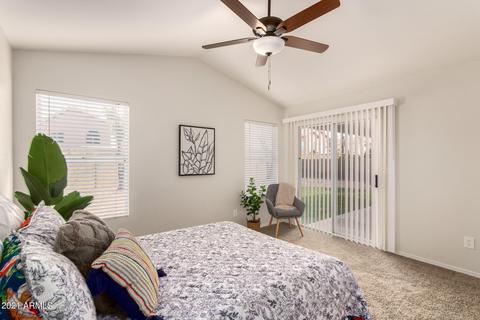 907 N Falcon Dr, Gilbert, AZ 85234 photo 4