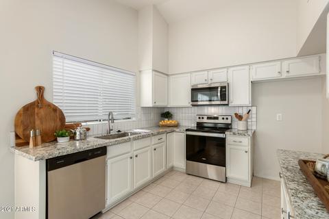 907 N Falcon Dr, Gilbert, AZ 85234 photo 20